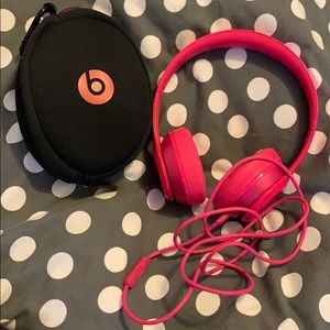 Beats solo, hot pink with cord